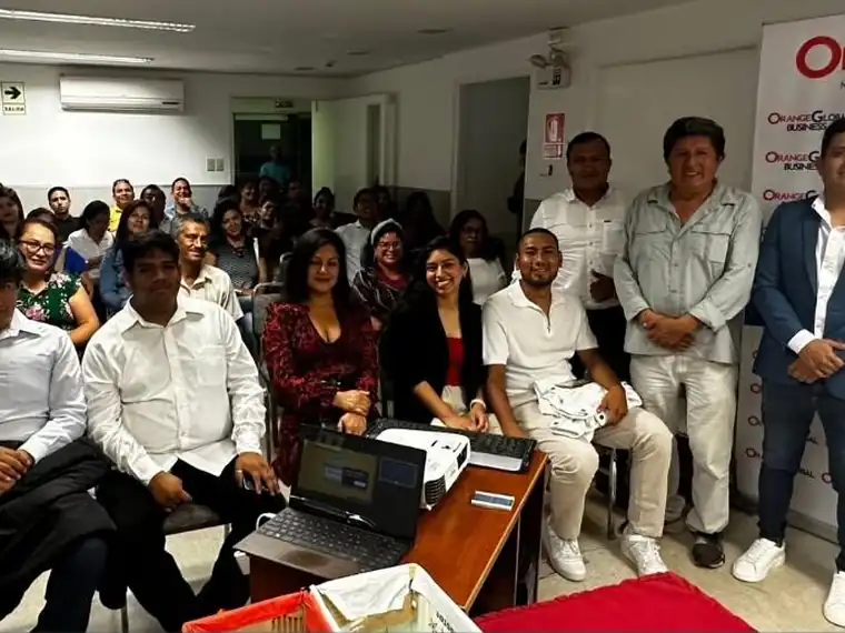 Equipo comercial — Capacitación en marketing y ventas